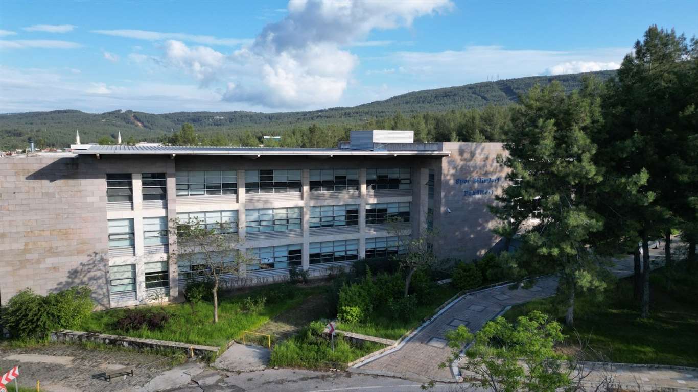 MSKÜ Spor bilimleri fakültesi yeniden akredite edildi haberi